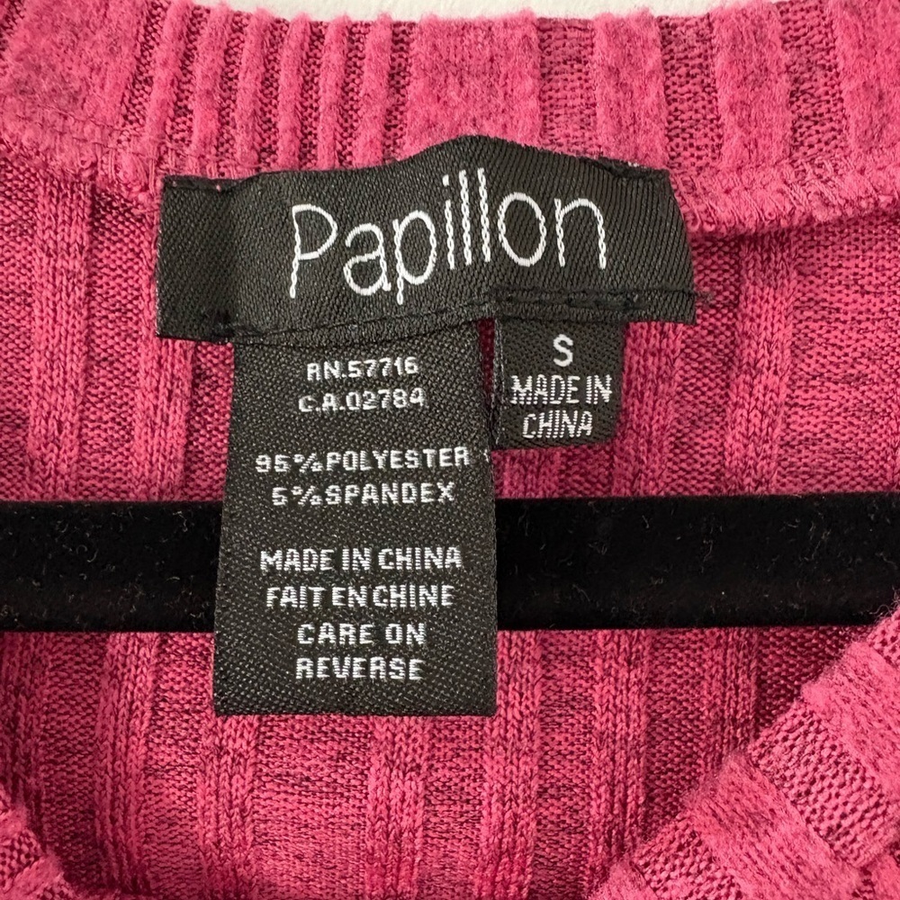 Papillon Blanc Fuchsia Knit Top - Picture 3 of 5